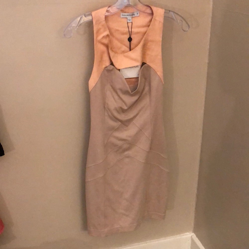 Dress - Picture 2 of 3